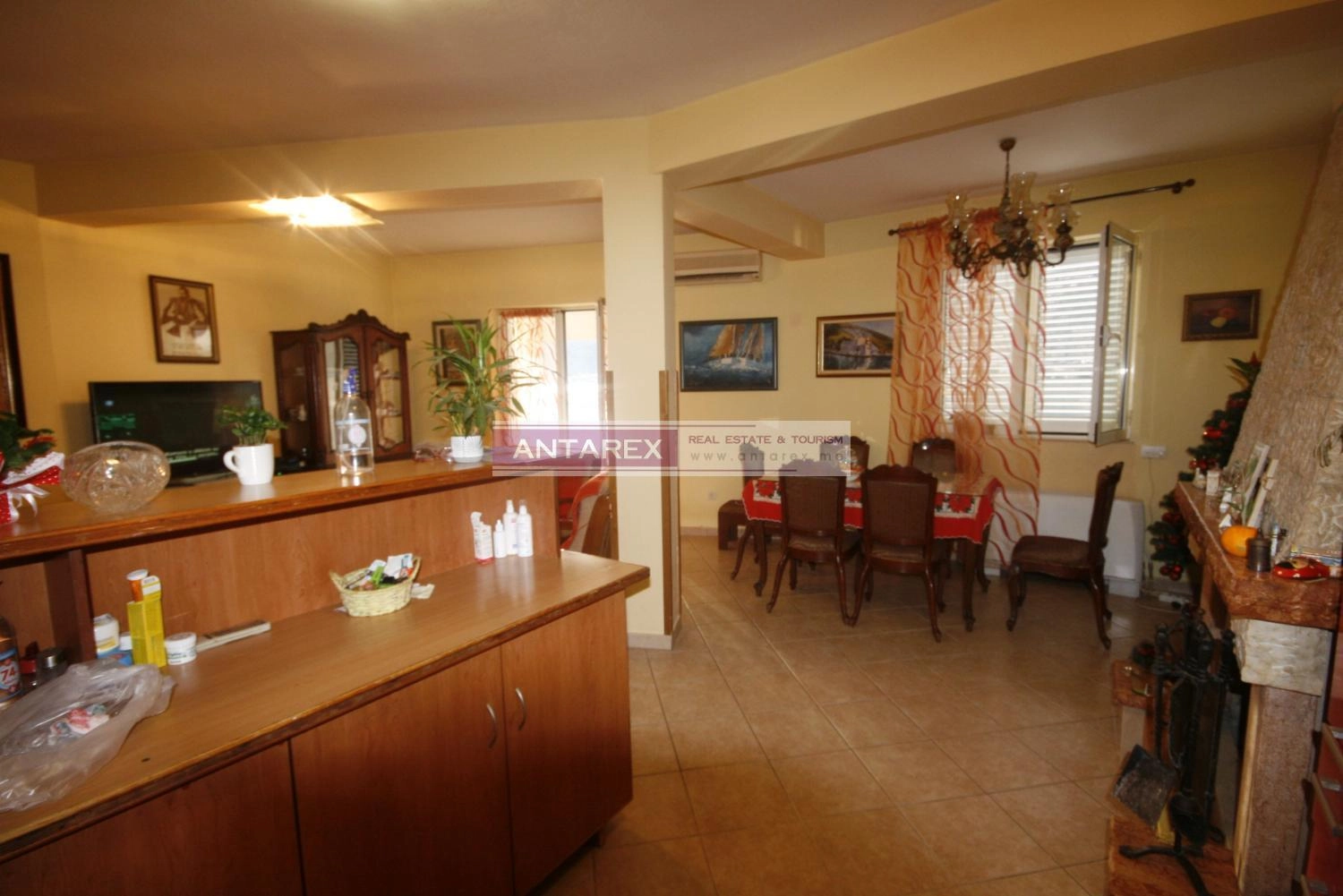 Kuca-u-prvoj-liniji-do-mora-Lepetane-Tivat-4 Kuća 257 m² – Lepetane, Tivat — fotografija 5