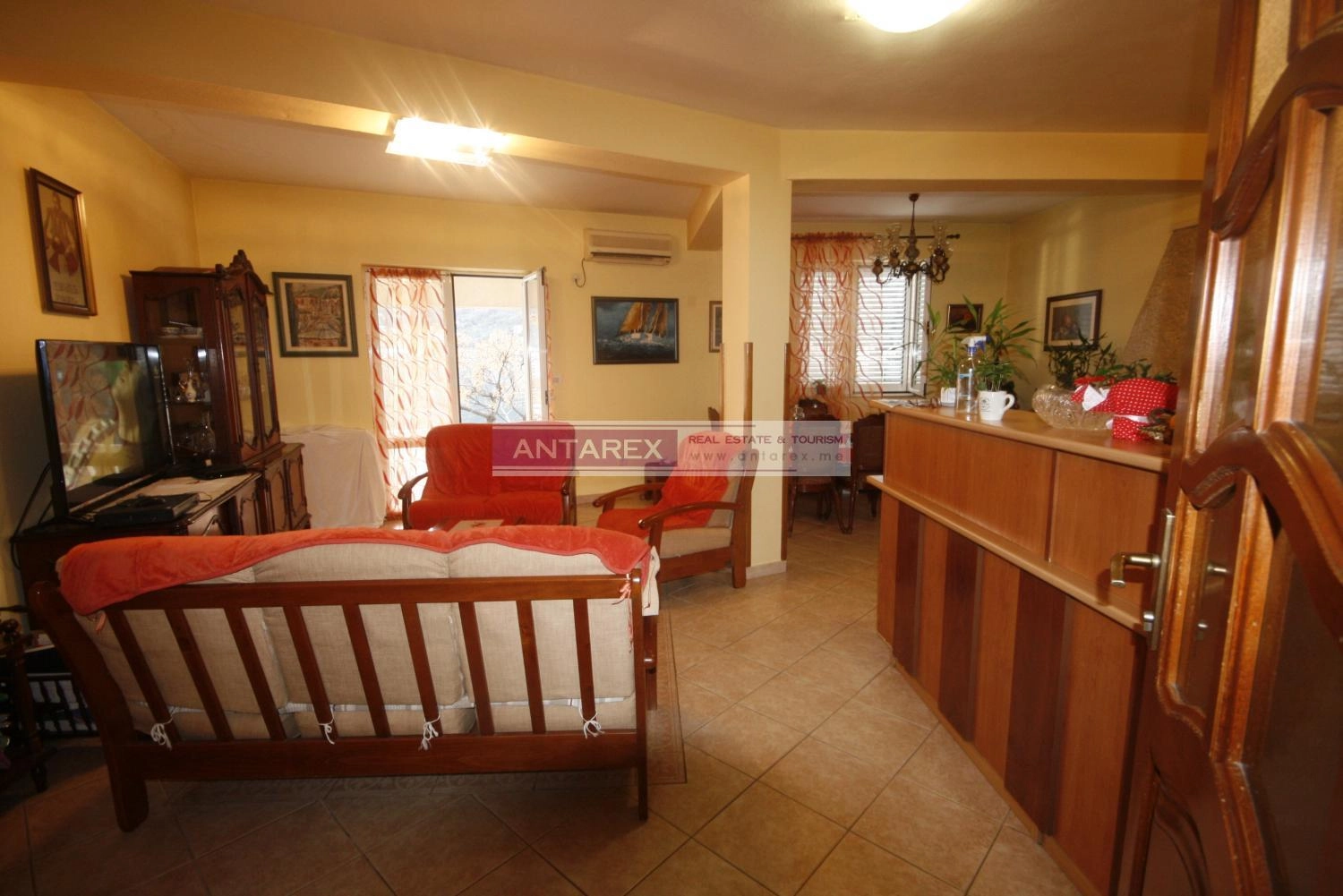 Kuca-u-prvoj-liniji-do-mora-Lepetane-Tivat-5 Kuća 257 m² – Lepetane, Tivat — fotografija 6