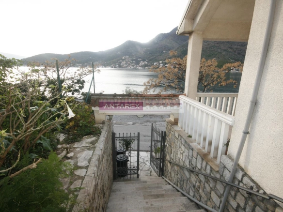 Kuća 257 m² – Lepetane, Tivat — fotografija 14