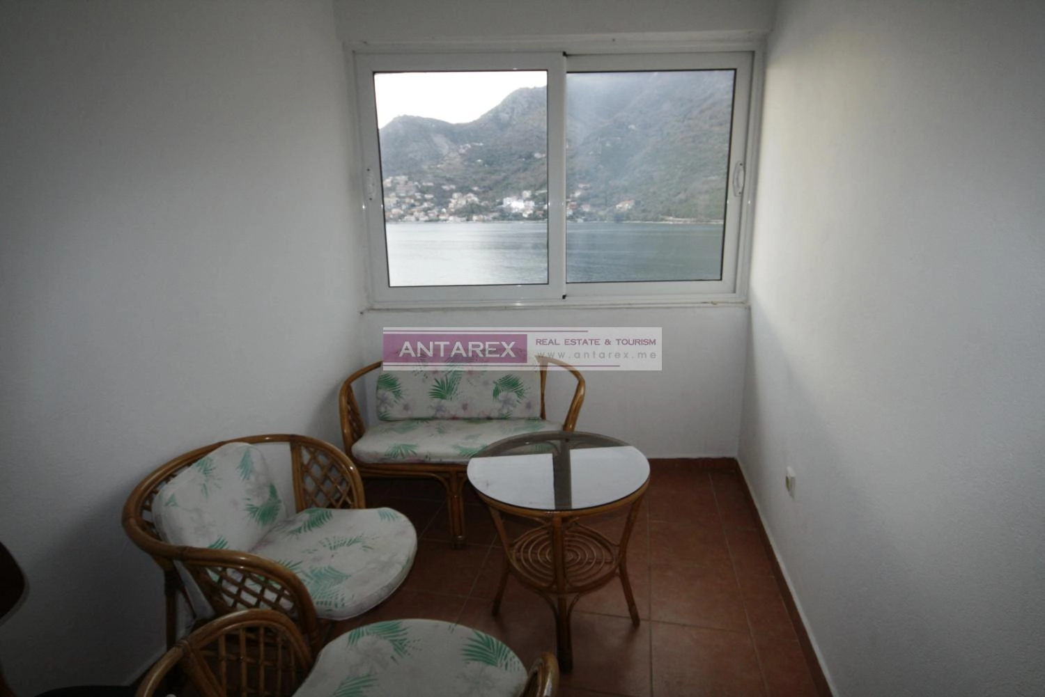 Kuca-u-prvoj-liniji-do-mora-Lepetane-Tivat-14 Kuća 257 m² – Lepetane, Tivat — fotografija 15