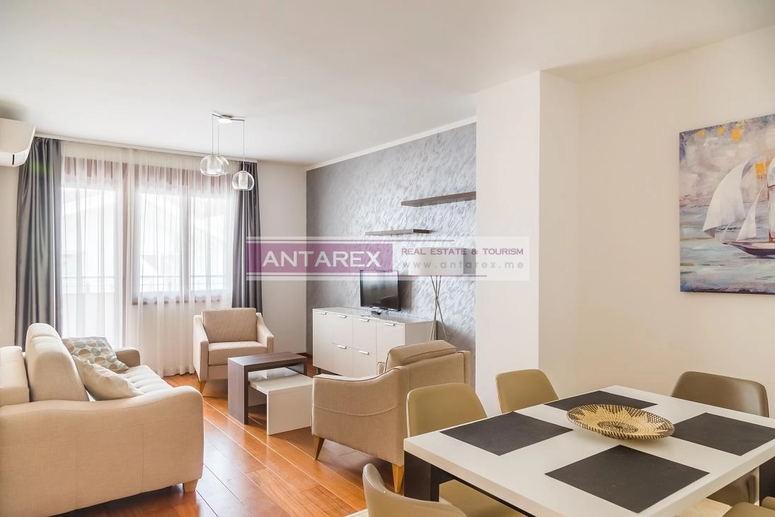 Dvosoban-stan-u-Becicima-Budva-1 Dvosoban stan 90 m² – Bečići, Budva — fotografija 2