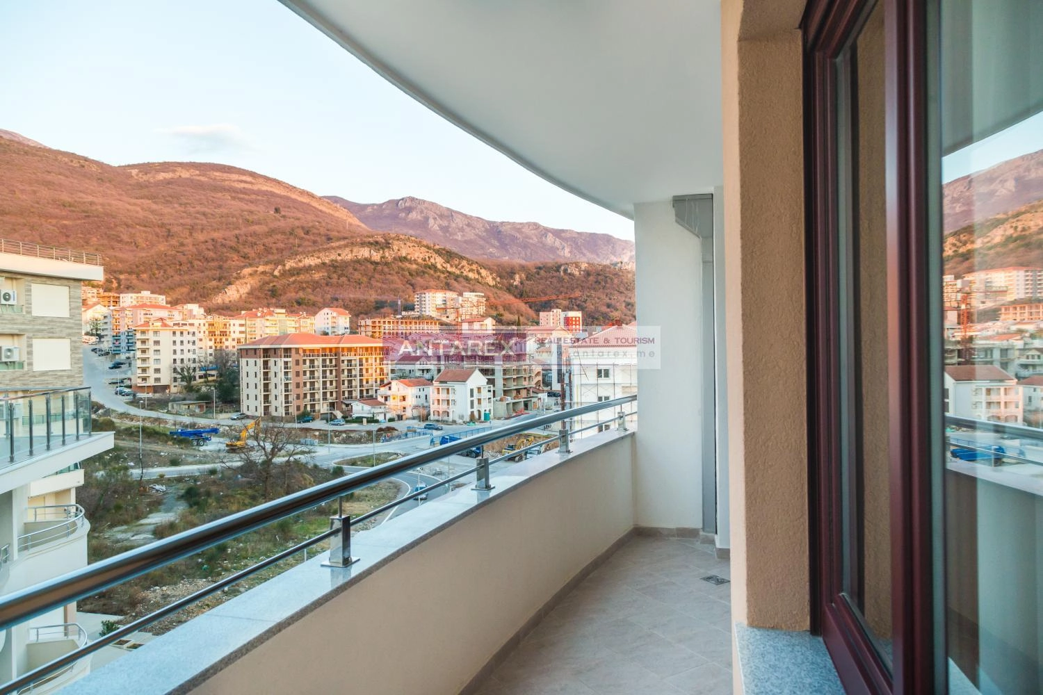 Dvosoban-stan-u-Becicima-Budva-7 Dvosoban stan 90 m² – Bečići, Budva — fotografija 8