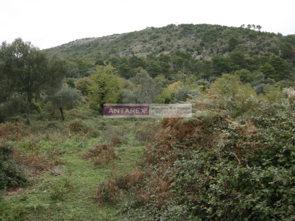 Plac s pogledom na more u Mrčevcu