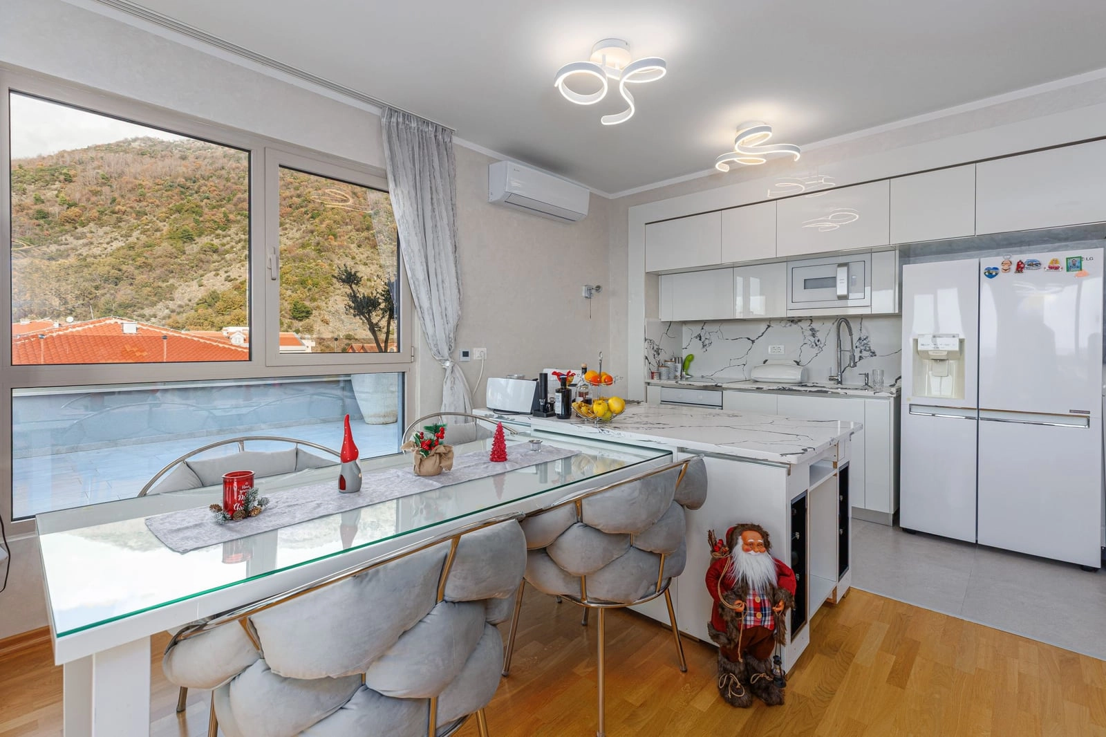Dvosoban-stan-sa-terasom-u-Becicima-Budva-3 Dvosoban stan 104 m² – Bečići, Budva — fotografija 4