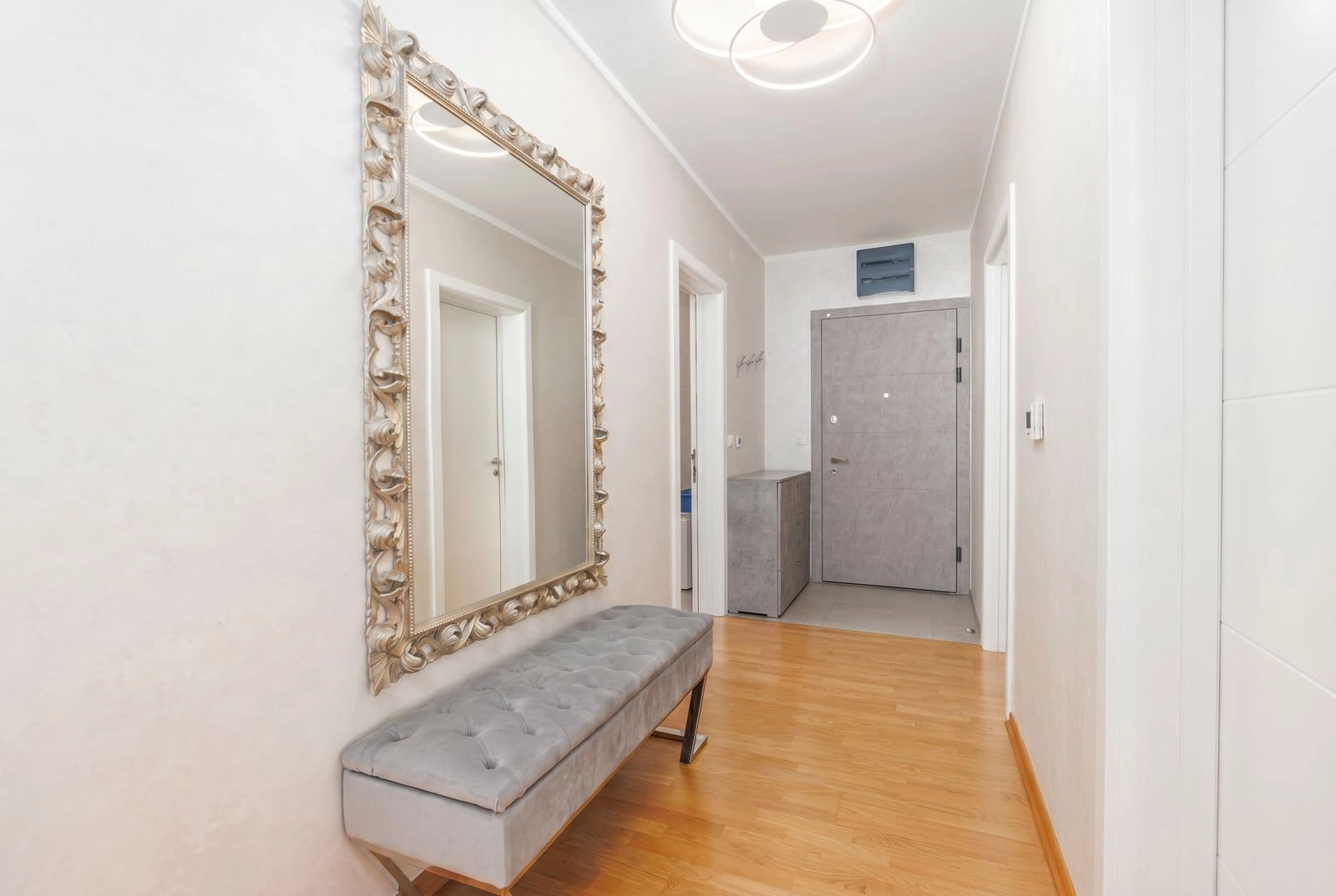 Dvosoban-stan-sa-terasom-u-Becicima-Budva-5 Dvosoban stan 104 m² – Bečići, Budva — fotografija 6