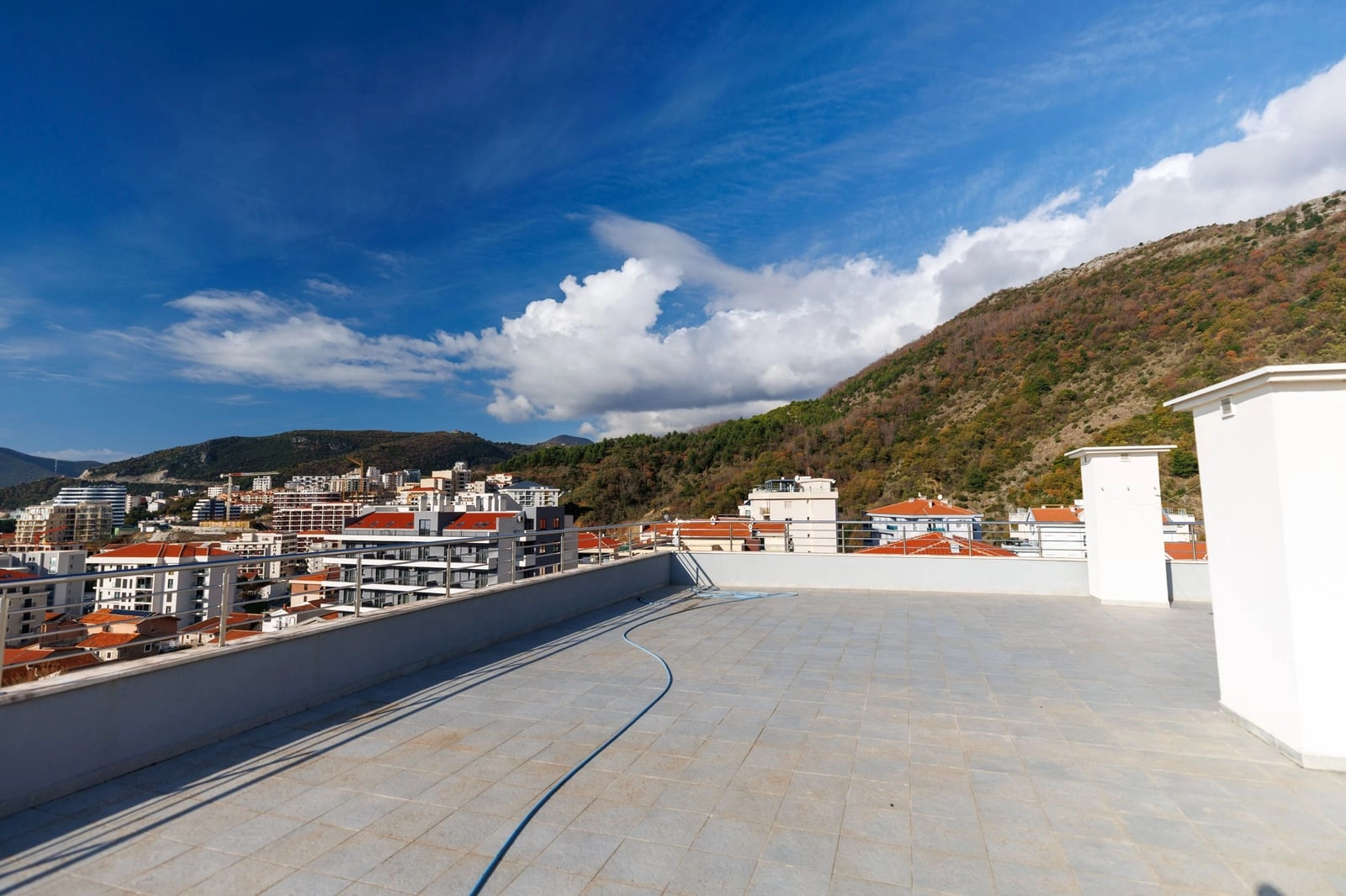 Dvosoban-stan-sa-terasom-u-Becicima-Budva-17 Dvosoban stan 104 m² – Bečići, Budva — fotografija 18