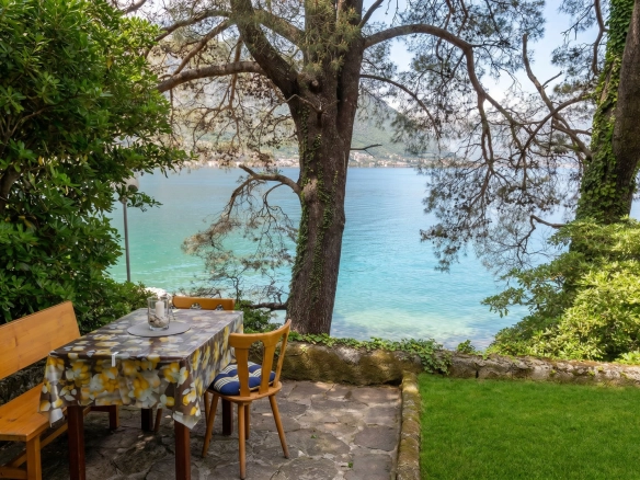 Plac 900 m² – Dobrota, Kotor — fotografija 3