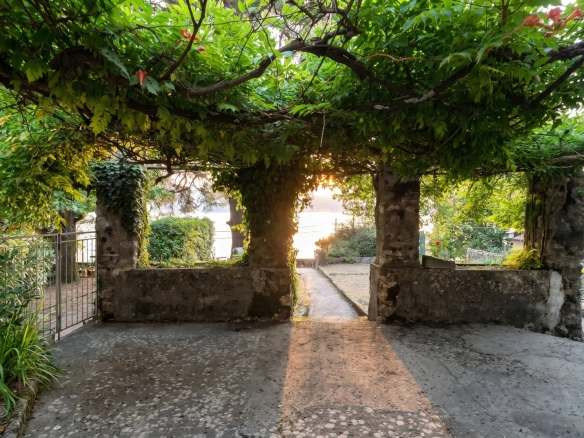 Plac 900 m² – Dobrota, Kotor — fotografija 4