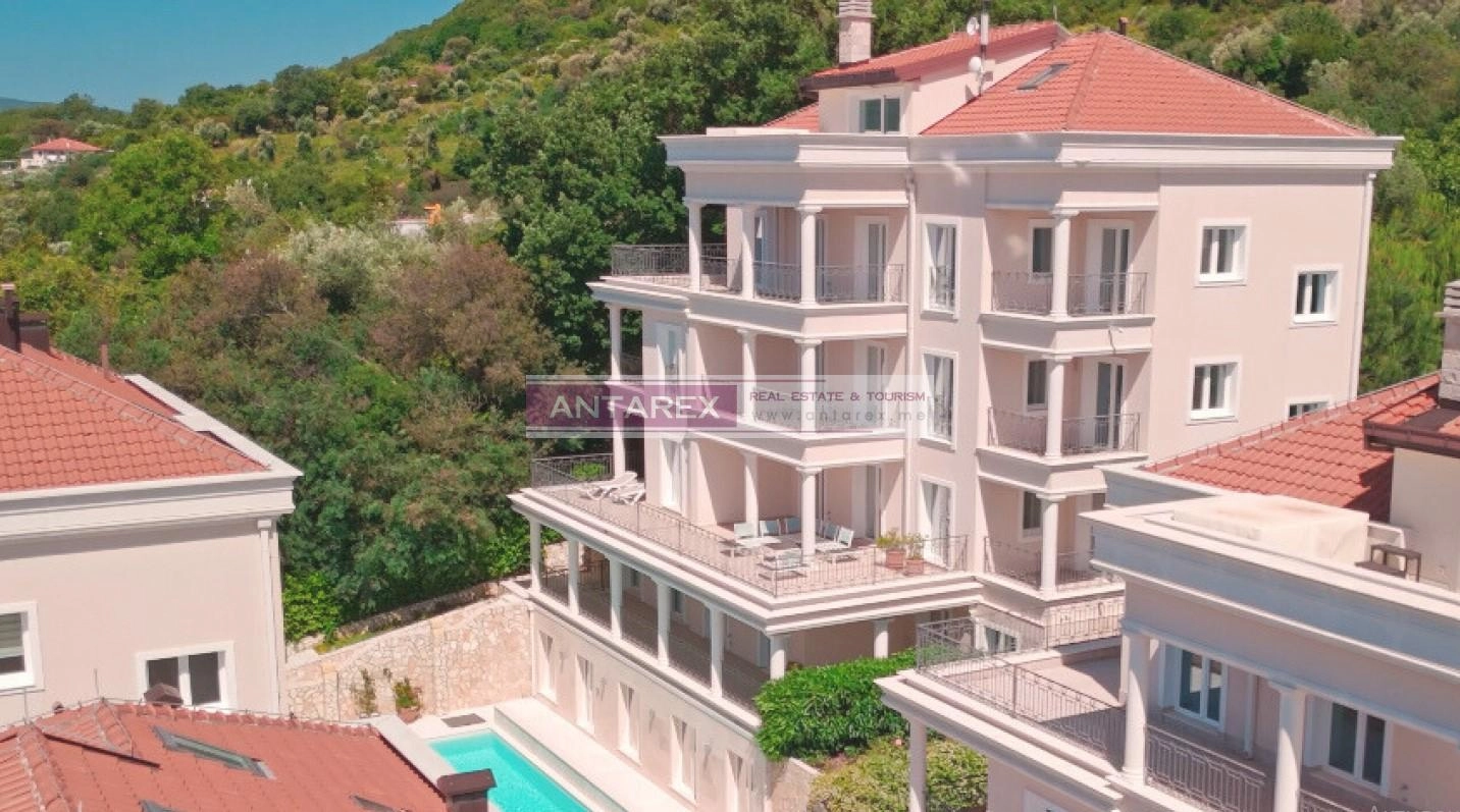 Trosoban-stan-u-kompleksu-u-Kumboru-Herceg-Novi-10 Trosoban stan 165 m² – Kumbor, Herceg Novi — fotografija 11
