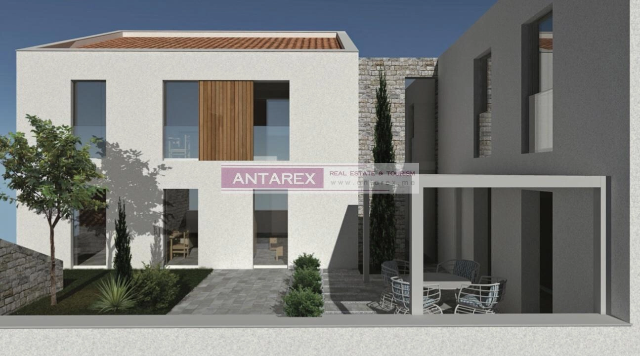 Trosoban-stan-sa-terasom-u-novogradnji-Tivat-1 Trosoban stan 136 m² – Tivat — fotografija 2