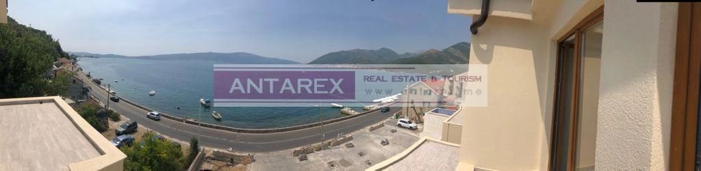 Trosoban-stan-u-prvoj-liniji-do-mora-Opatovo-Tivat Trosoban stan u prvoj liniji do mora