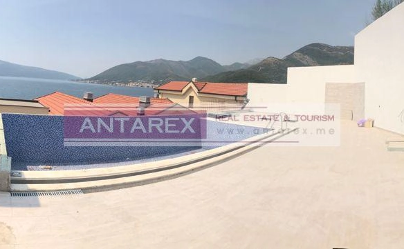 Trosoban stan 97 m² – Tivat — fotografija 6