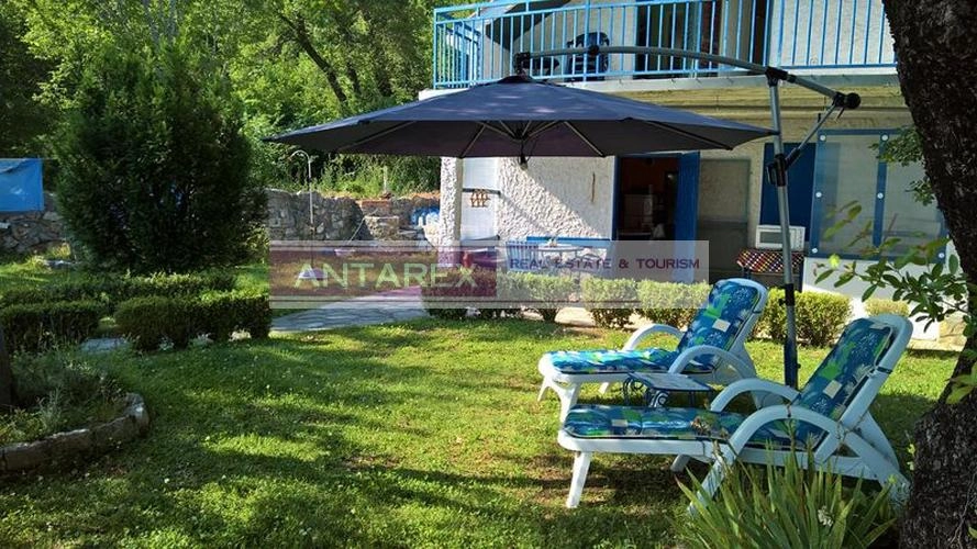 Kuca-sa-bastom-i-pogledom-na-more-u-Stanisicima-Budva-2 Kuća 124 m² – Stanišići, Budva — fotografija 3