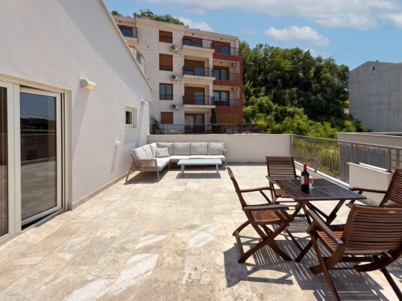 Izdavanje: Stan 136 m² – Pržno, Budva — fotografija 9