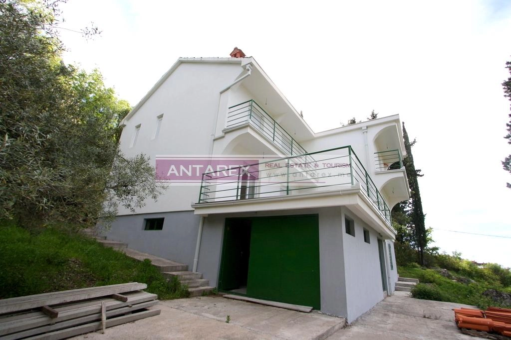 Nova-kuca-sa-velikim-placem-u-Igalu-Herceg-Novi-2 Kuća 331 m² – Igalo, Herceg Novi — fotografija 3