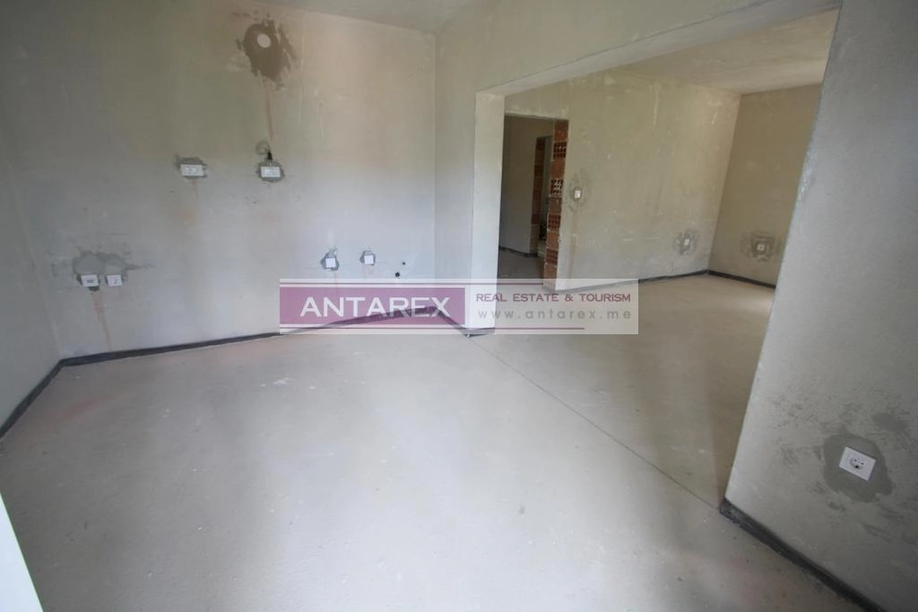 Nova-kuca-sa-velikim-placem-u-Igalu-Herceg-Novi-9 Kuća 331 m² – Igalo, Herceg Novi — fotografija 10