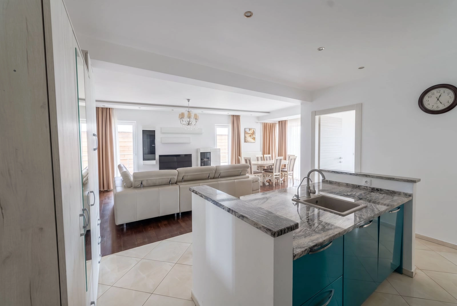 Trosoban-stan-u-kompleksu-MonteDreams-Light-Becici-Budva-5 Izdavanje: Trosoban stan 91 m² – Bečići, Budva — fotografija 6