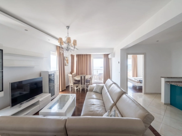Izdavanje: Trosoban stan 91 m² – Bečići, Budva — fotografija 8