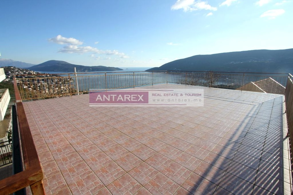 Kuca-sa-pogledom-na-zaliv-u-Suscepanu-Herceg-Novi-7 Kuća 140 m² – Sušćepan, Herceg Novi — fotografija 8