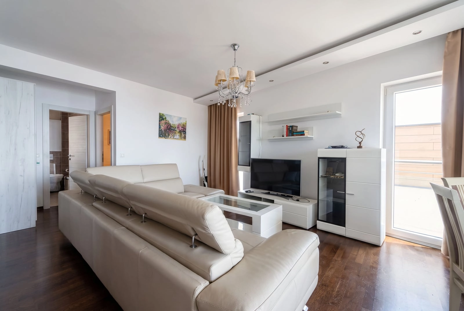 Trosoban-stan-u-kompleksu-MonteDreams-Light-Becici-Budva-9 Izdavanje: Trosoban stan 91 m² – Bečići, Budva — fotografija 10