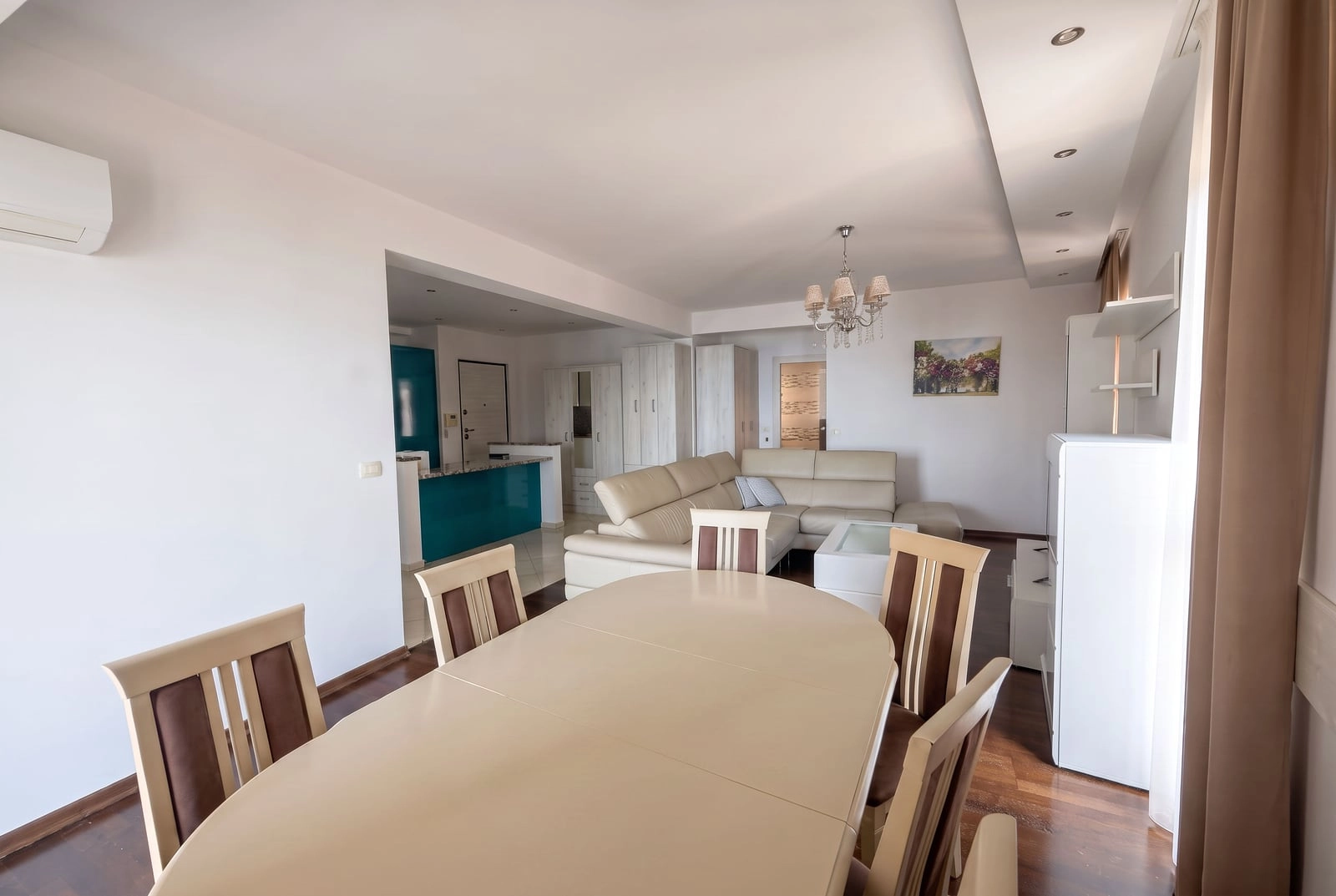 Trosoban-stan-u-kompleksu-MonteDreams-Light-Becici-Budva-11 Izdavanje: Trosoban stan 91 m² – Bečići, Budva — fotografija 12