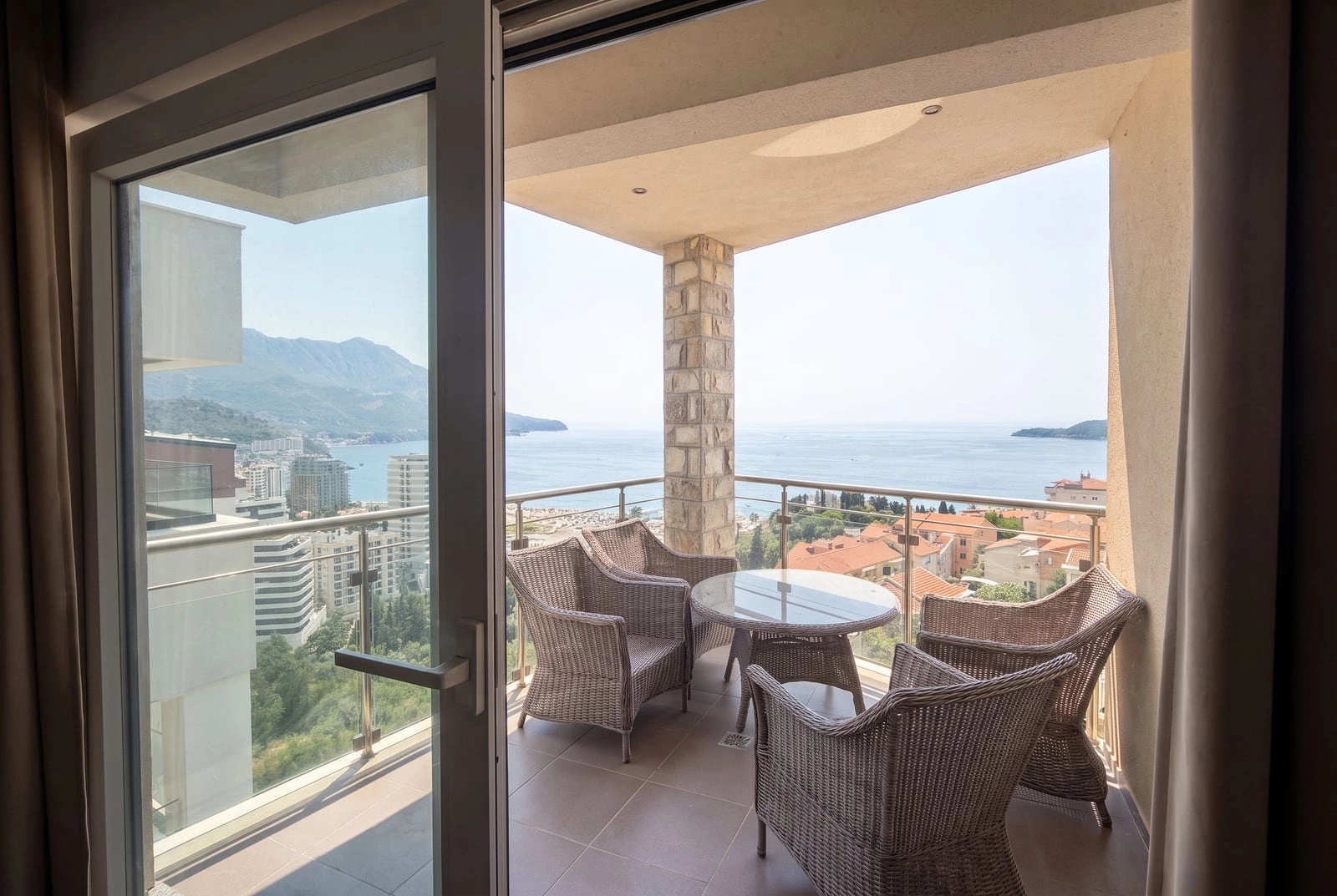 Trosoban-stan-u-kompleksu-MonteDreams-Light-Becici-Budva-15 Izdavanje: Trosoban stan 91 m² – Bečići, Budva — fotografija 16