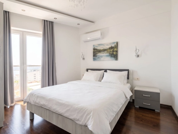 Izdavanje: Trosoban stan 91 m² – Bečići, Budva — fotografija 19