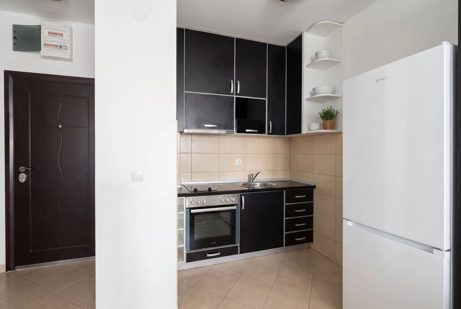 Jednosoban-stan-sa-terasom-u-Budvi-5 Jednosoban stan 53 m² – Budva — fotografija 6