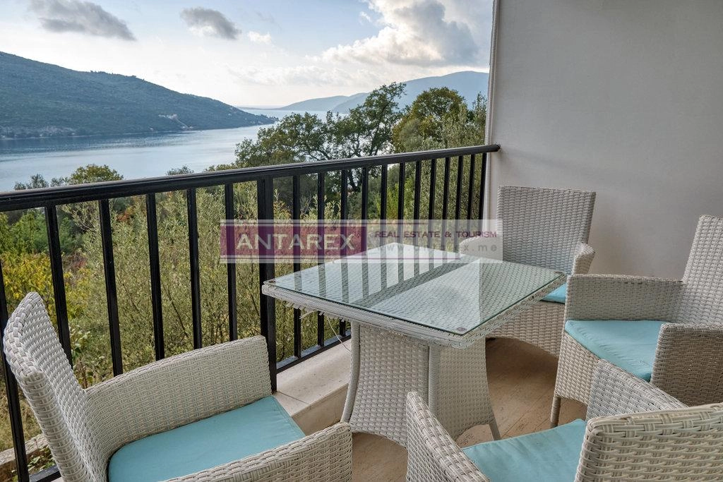 Trosoban-dupleks-stan-u-Kumboru-Herceg-Novi Trosoban dupleks stan u Kumboru