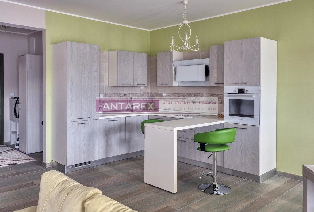 Trosoban-dupleks-stan-u-Kumboru-Herceg-Novi-3 Trosoban stan 135 m² – Kumbor, Herceg Novi — fotografija 4