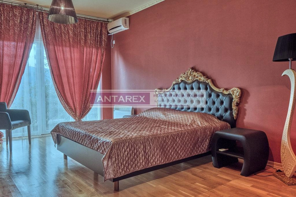 Trosoban-dupleks-stan-u-Kumboru-Herceg-Novi-4 Trosoban stan 135 m² – Kumbor, Herceg Novi — fotografija 5