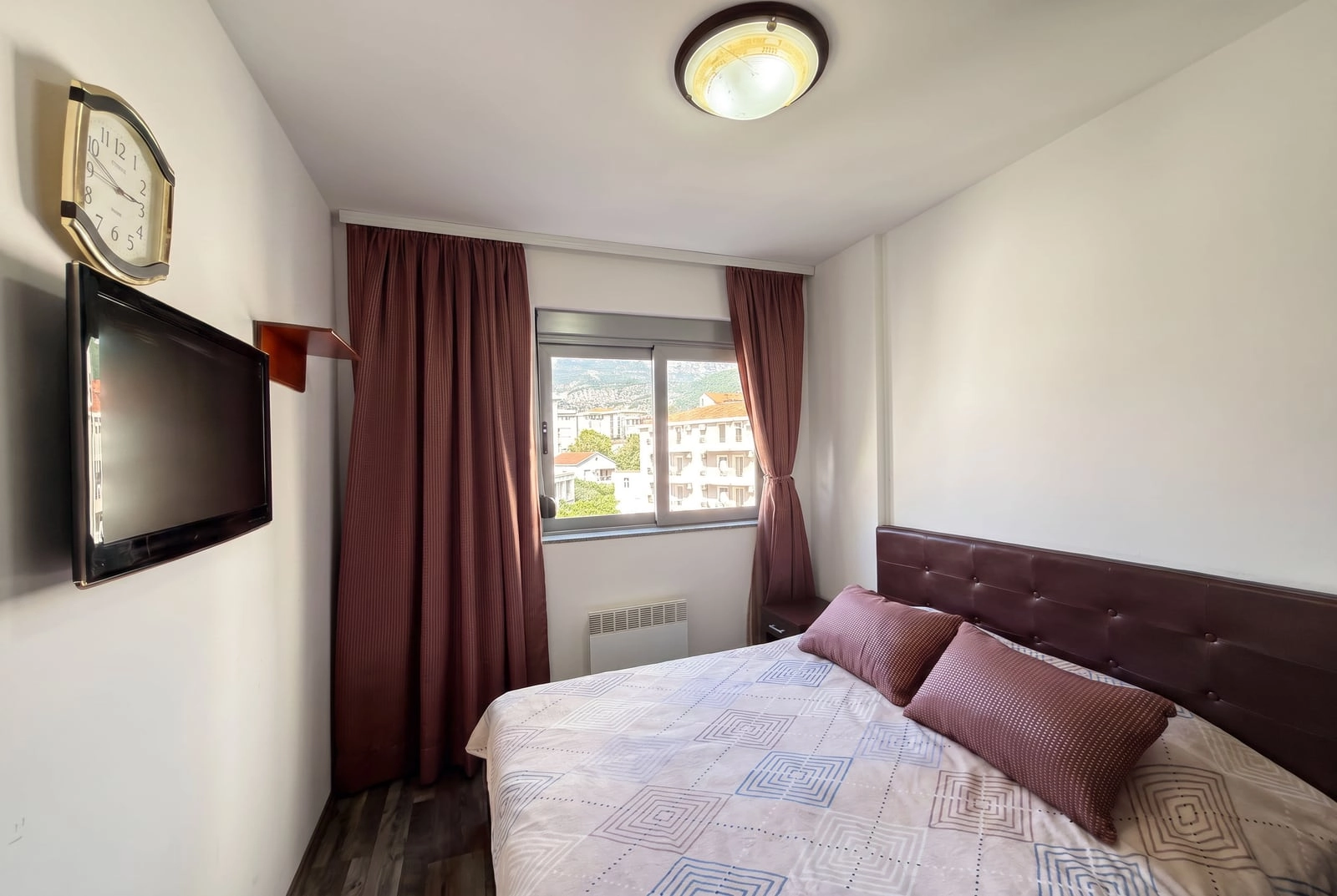 Jednosoban-stan-sa-terasom-u-Budvi-11 Jednosoban stan 53 m² – Budva — fotografija 12