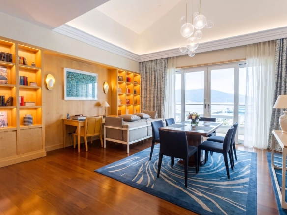 Dvosoban stan 231 m² – Tivat — fotografija 5