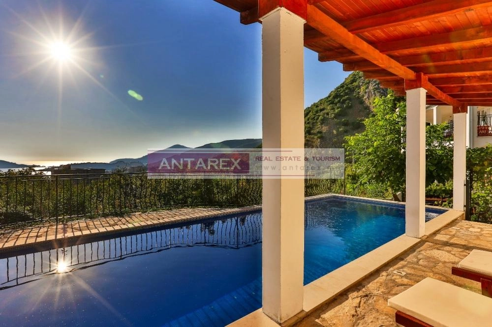 Kuca-sa-bazenom-i-terasama-u-Becicima-Budva-3 Kuća 486 m² – Bečići, Budva — fotografija 4