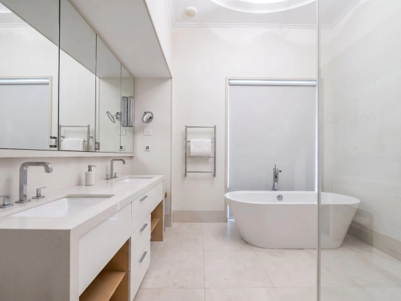 Dvosoban stan 231 m² – Tivat — fotografija 15