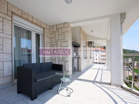 Kuća 400 m² – Igalo, Herceg Novi — fotografija 2