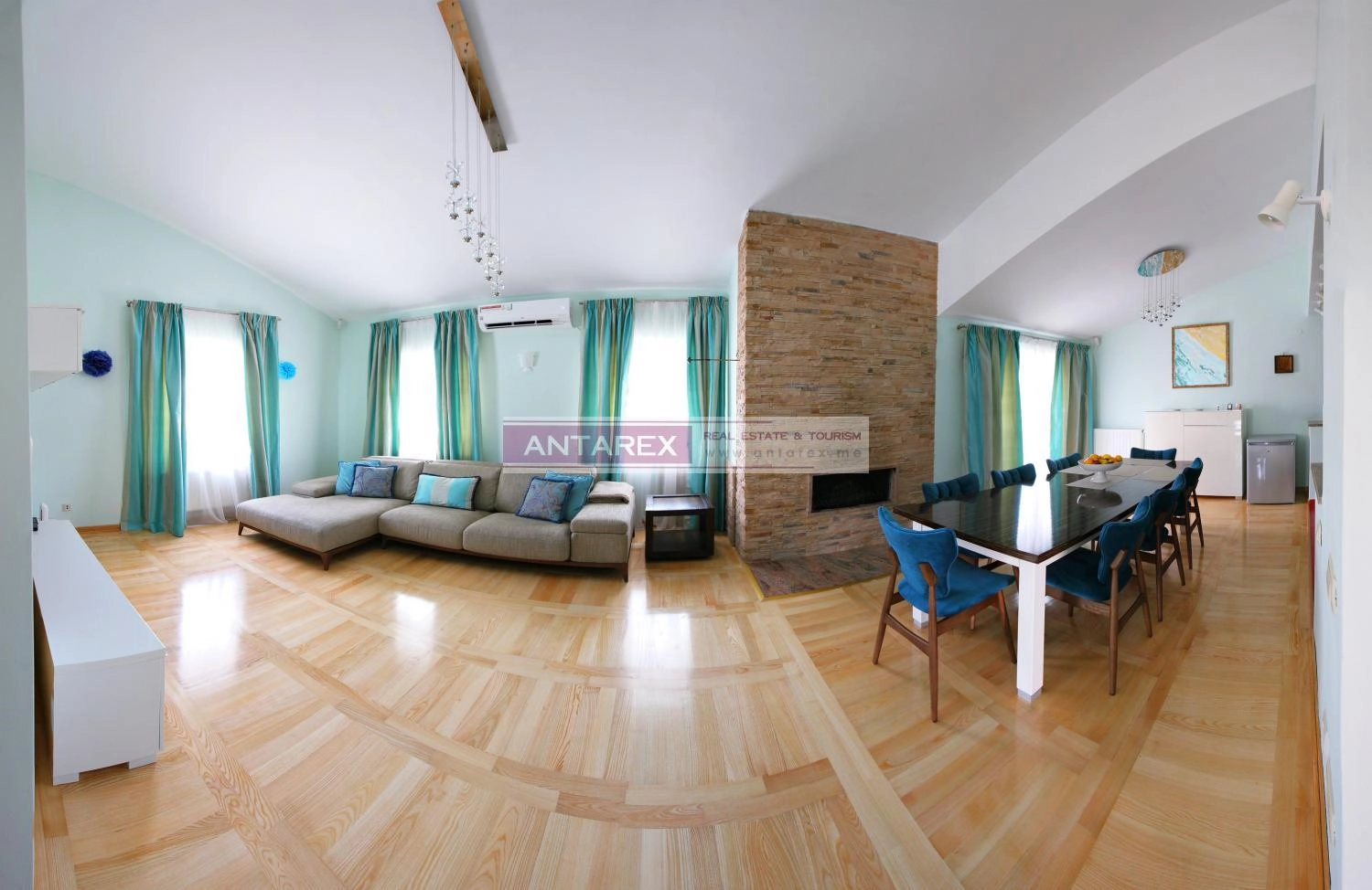 Kuca-sa-bazenom-u-Igalu-Herceg-Novi-3 Kuća 400 m² – Igalo, Herceg Novi — fotografija 4