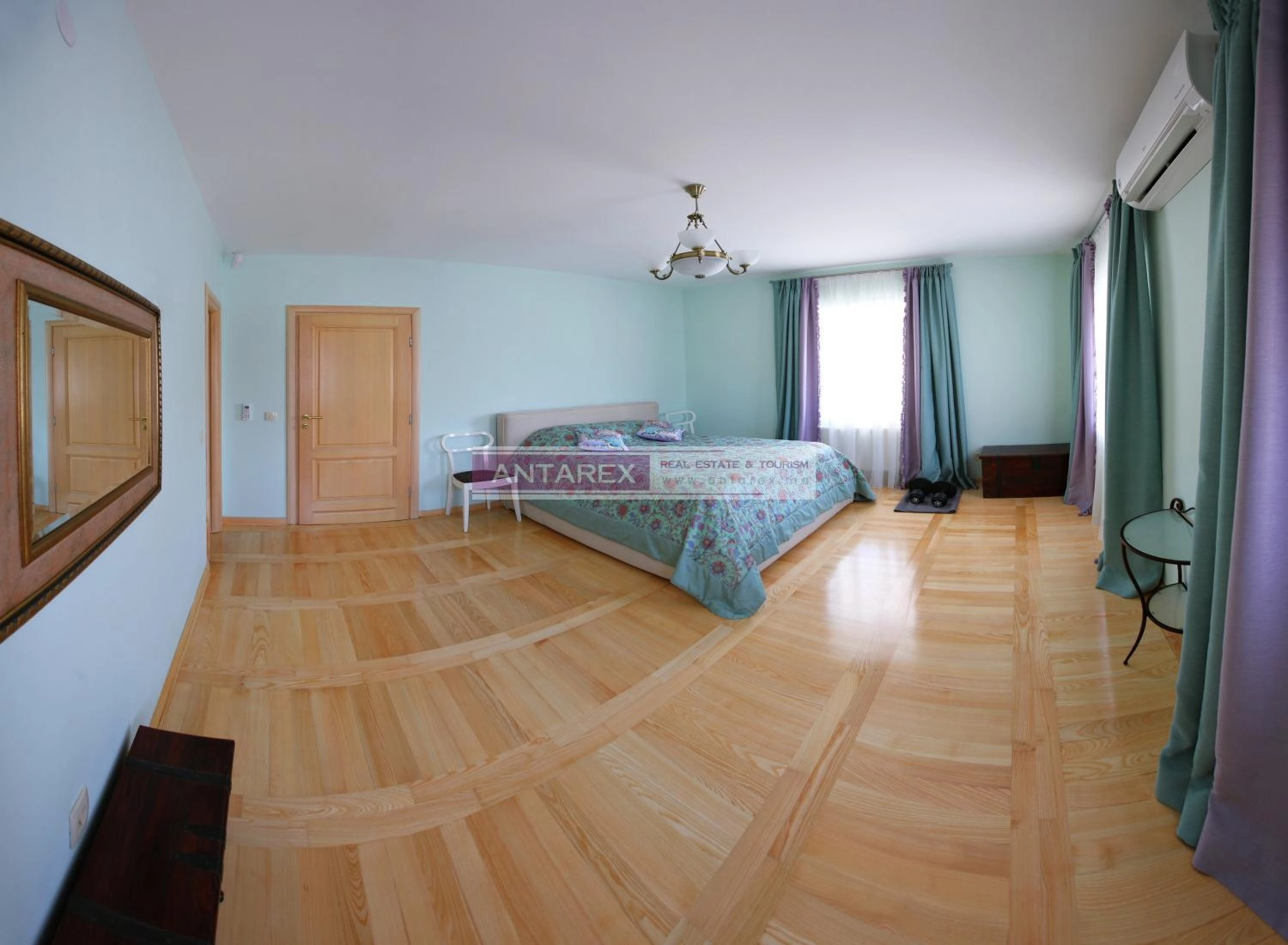 Kuca-sa-bazenom-u-Igalu-Herceg-Novi-4 Kuća 400 m² – Igalo, Herceg Novi — fotografija 5