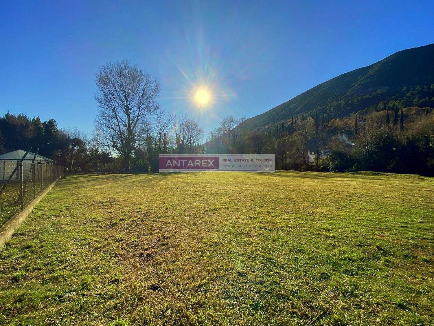 Urbanizovan-plac-u-Igalu-Herceg-Novi-1 Plac 1.677 m² – Igalo, Herceg Novi — fotografija 2