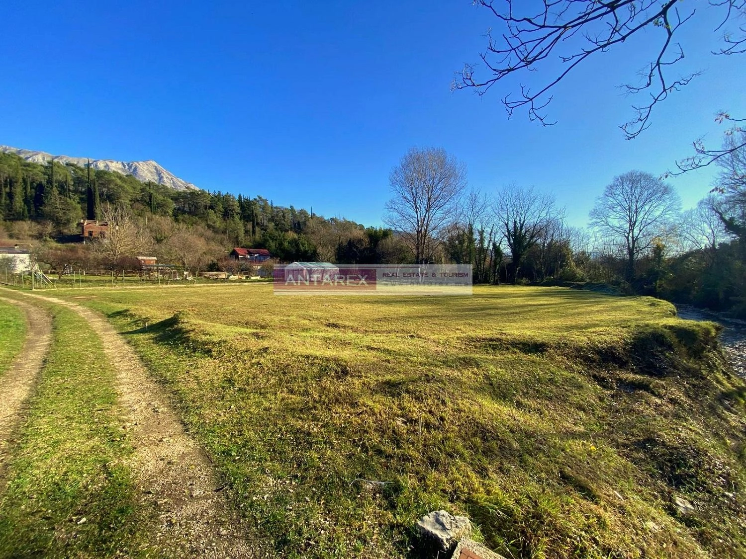 Urbanizovan-plac-u-Igalu-Herceg-Novi-2 Plac 1.677 m² – Igalo, Herceg Novi — fotografija 3