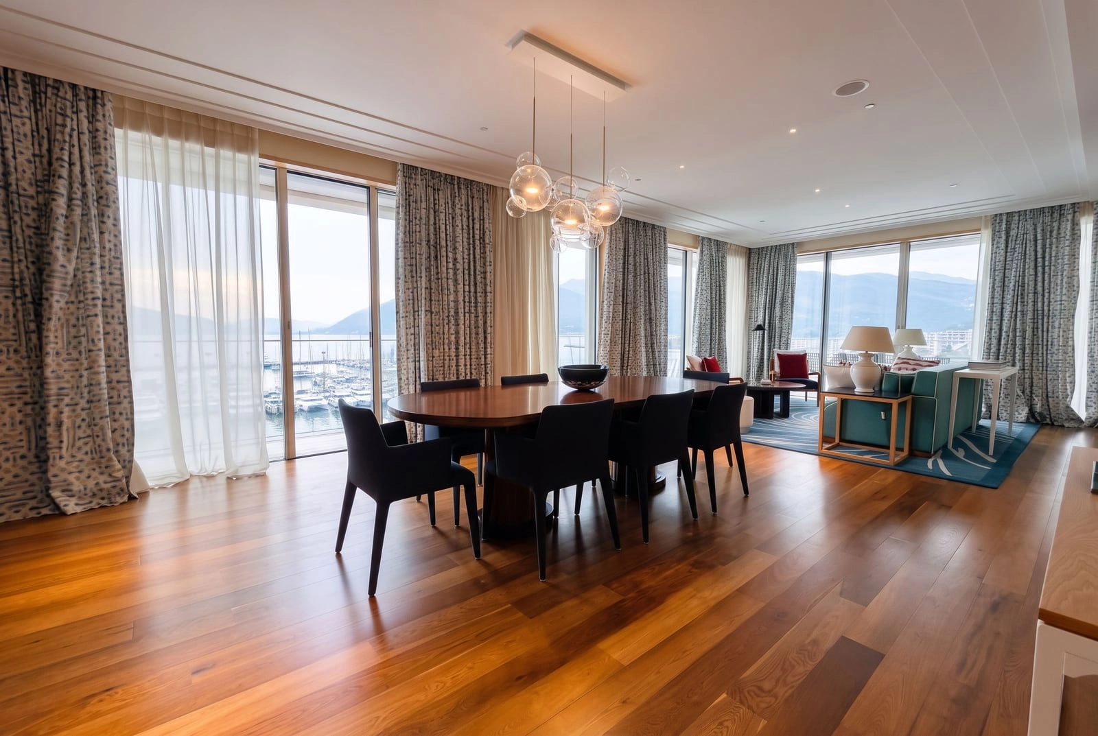 Trosoban stan 244 m² – Tivat — fotografija 4