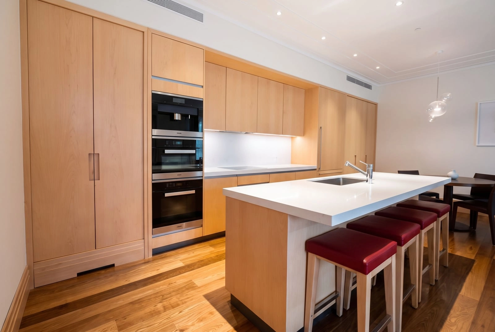 Trosoban stan 244 m² – Tivat — fotografija 5