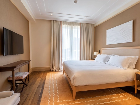 Trosoban stan 244 m² – Tivat — fotografija 11