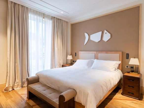Trosoban stan 244 m² – Tivat — fotografija 13