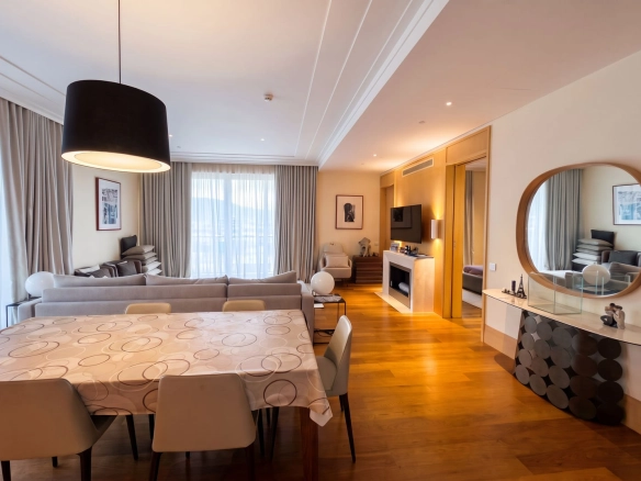 Trosoban stan 215 m² – Tivat — fotografija 3