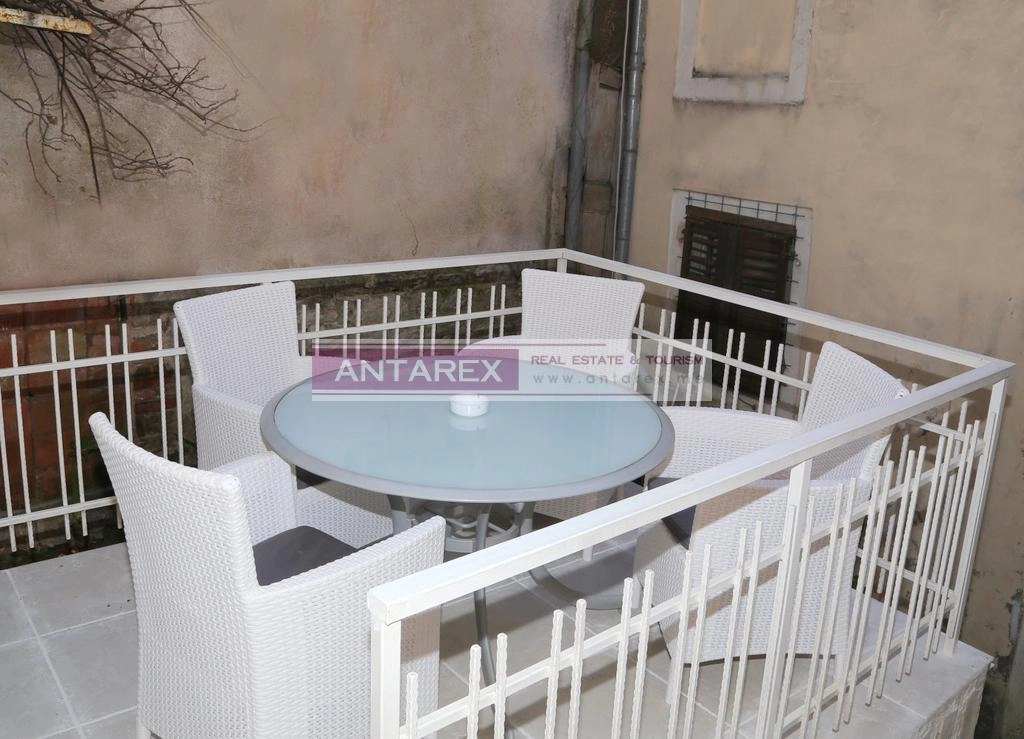 Jednosoban-stan-u-starom-gradu-Herceg-Novi-4 Jednosoban stan 30 m² – Herceg Novi — fotografija 5