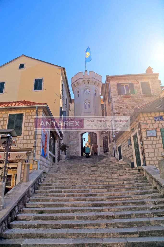 Jednosoban-stan-u-starom-gradu-Herceg-Novi-7 Jednosoban stan 30 m² – Herceg Novi — fotografija 8