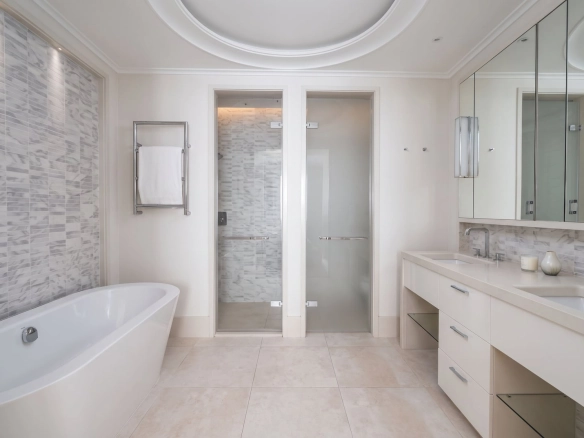 Trosoban stan 215 m² – Tivat — fotografija 10