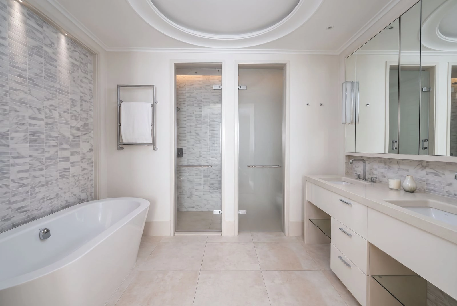 Trosoban-stan-sa-terasom-u-Porto-Montenegru-Tivat-9 Trosoban stan 215 m² – Tivat — fotografija 10