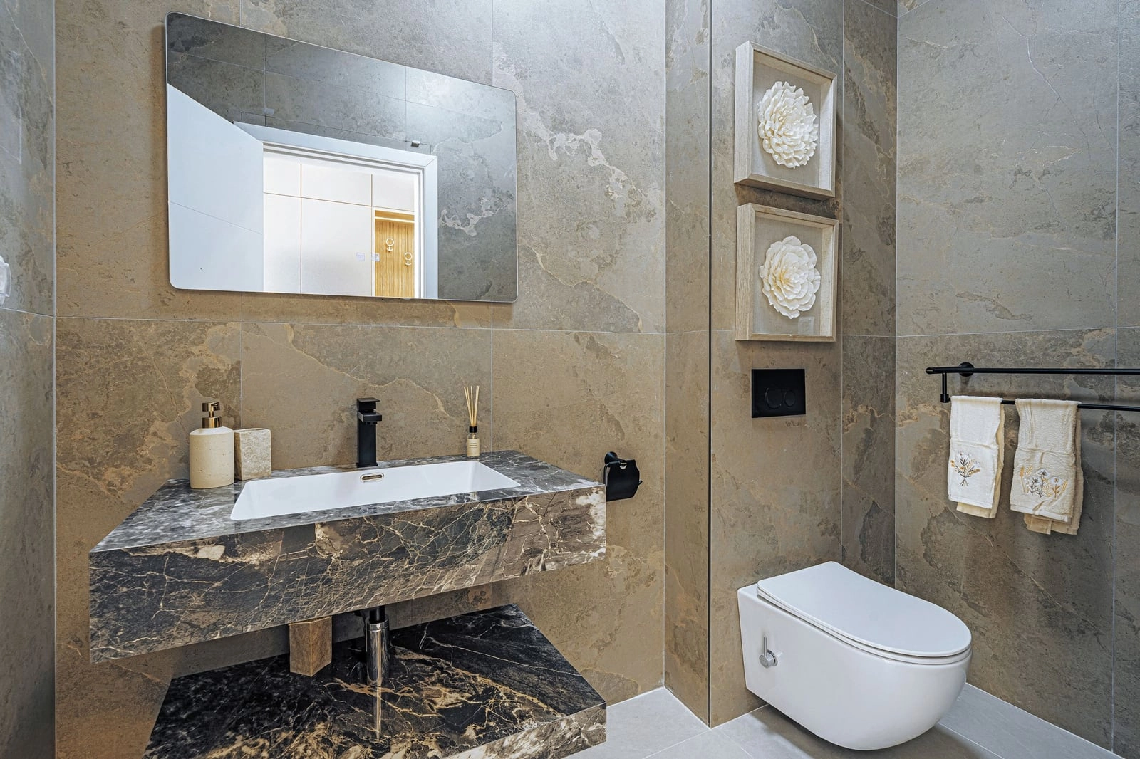 Vila-sa-infinity-bazenom-u-Dobroti-Kotor-11 Kuća 413 m² – Dobrota, Kotor — fotografija 12